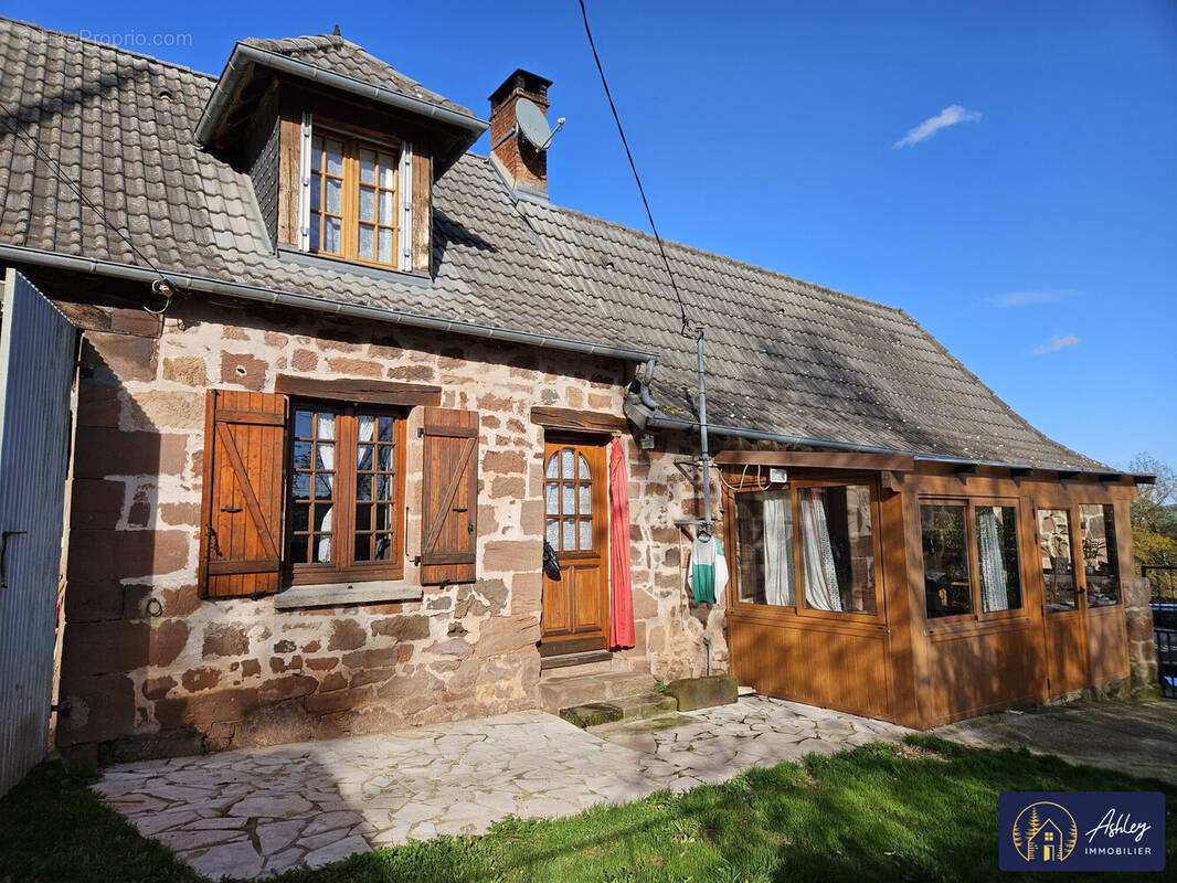 Maison à VILLAC