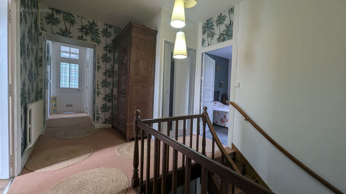 Maison à TONNAY-CHARENTE