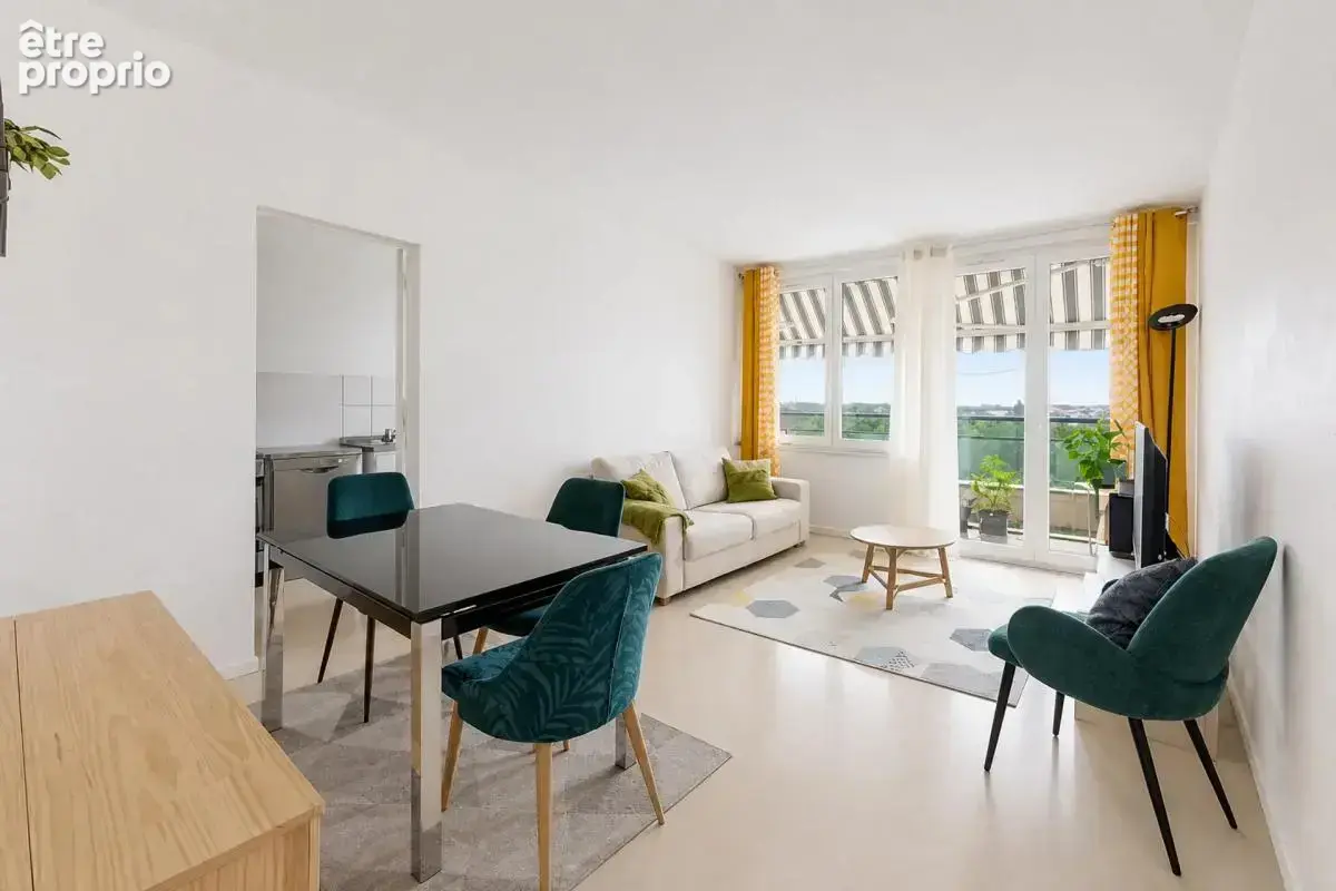 Appartement de 5 pièces de 76 m² à Mérignac - photo 2