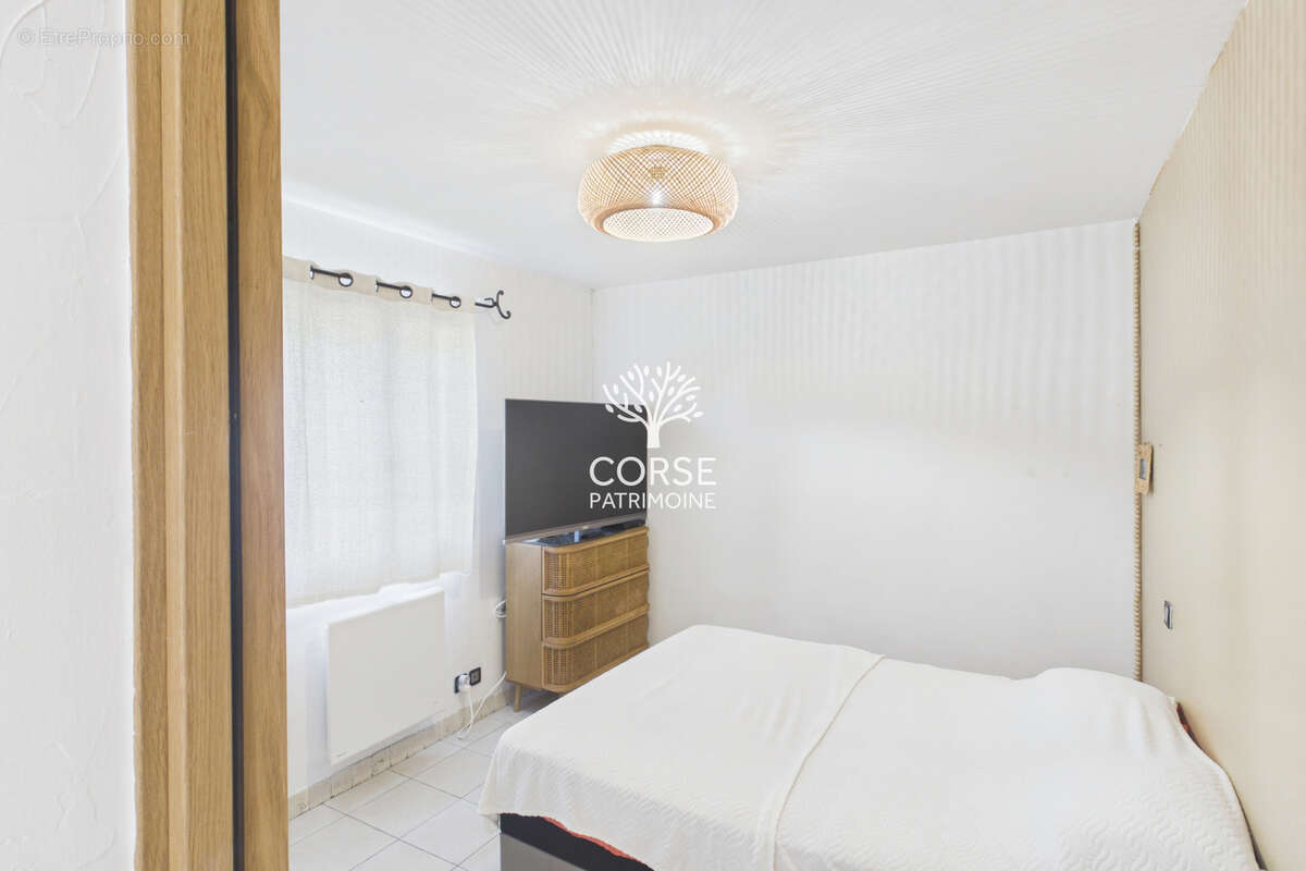 Maison de type T4 sur 493 m2 de terrain clos - photo 10