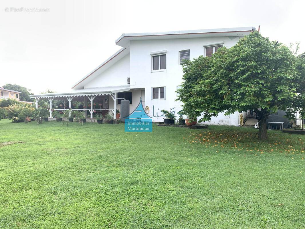 Maison à LE LAMENTIN