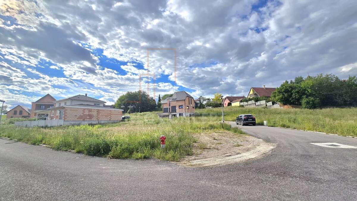 Exclusivité : terrain constructible et viabilisé - photo 5