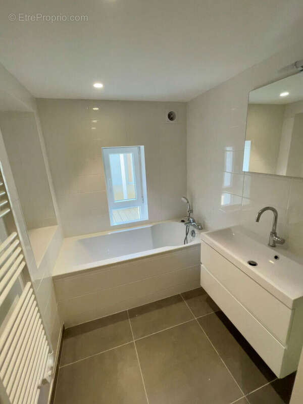 Appartement à LA MADELEINE