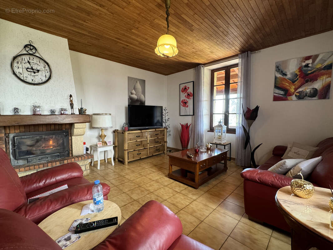 Maison à SAINT-BARTHELEMY-D'AGENAIS