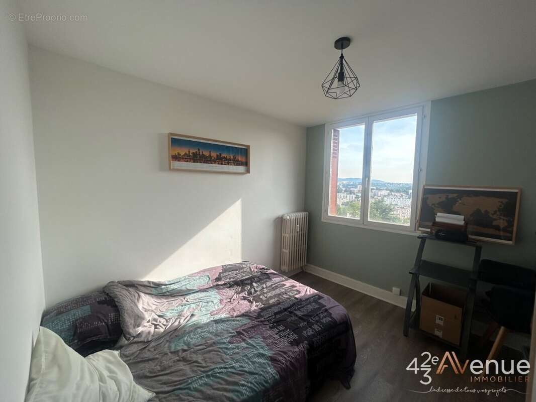 Appartement 53 m² à Saint-Etienne  - photo 6