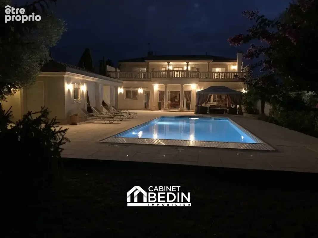 Maison 6 pièces 301 m² à vendre à Merignac (33700) - photo 2