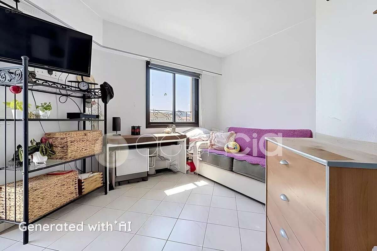 Appartement à MANDELIEU-LA-NAPOULE