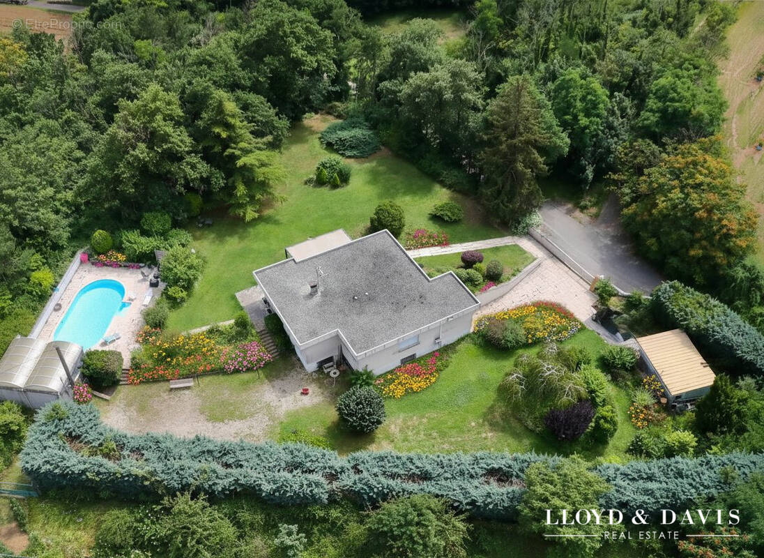 Maison à SAINT-MARCEL-LES-VALENCE