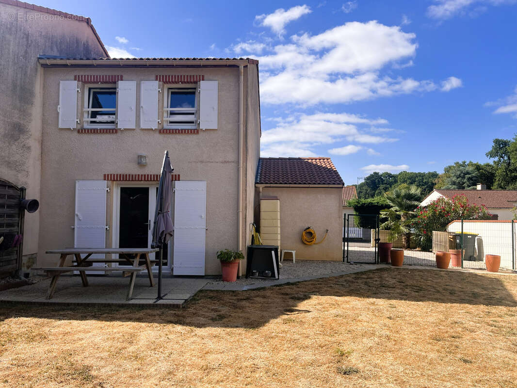 Maison rénovée   81 m2   2 chambres + bureau   Jardin sans vis-à-vis - photo 8