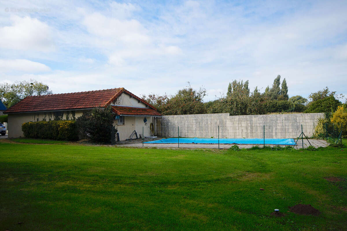 Maison à SAINT-SAUVEUR-LA-POMMERAYE