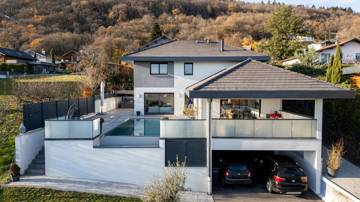 Maison à DIVONNE-LES-BAINS