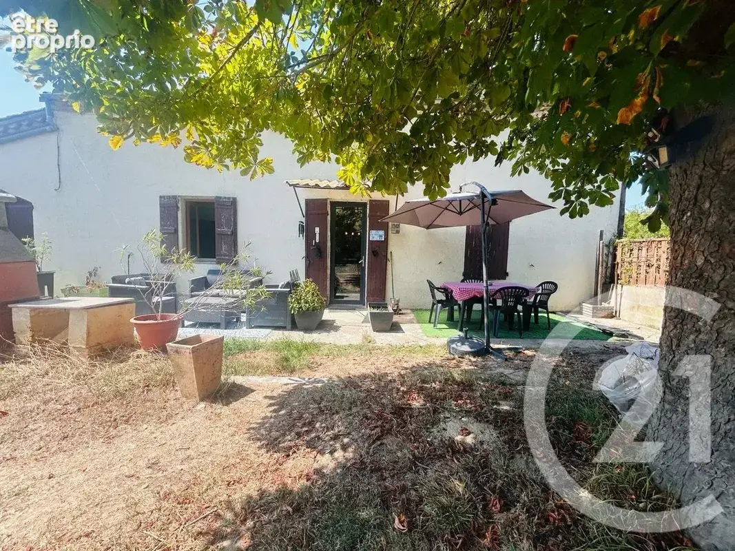 Photo Maison à Sainte-Colombe-En-Bruilhois au prix de 150 600€