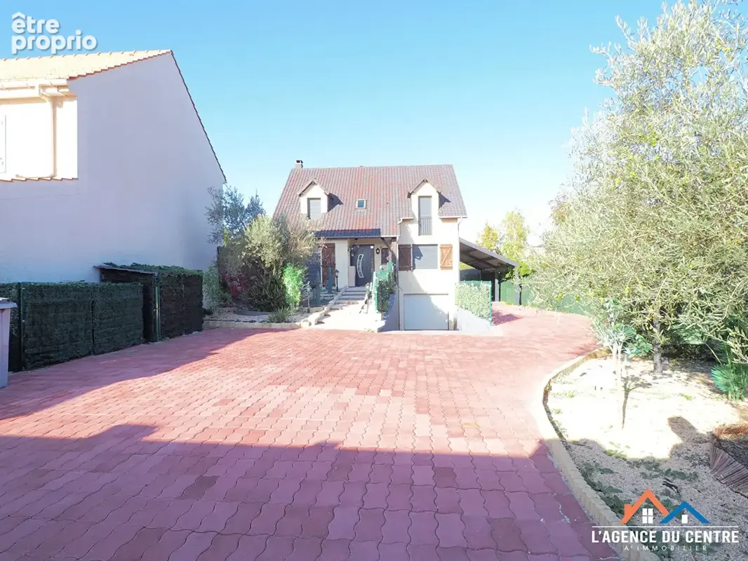 Villa 8 pièces 215,91 m² - photo 2