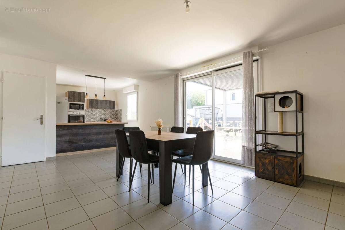 Maison à SARGE-LES-LE-MANS