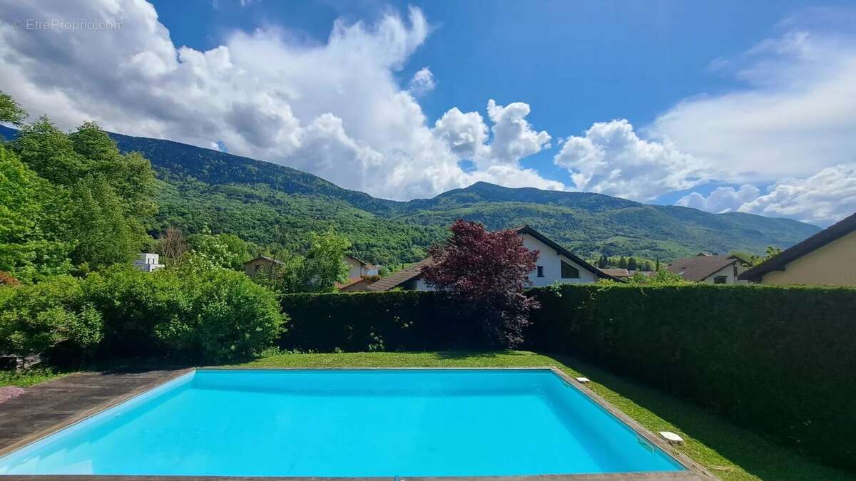 Maison à VAULNAVEYS-LE-HAUT