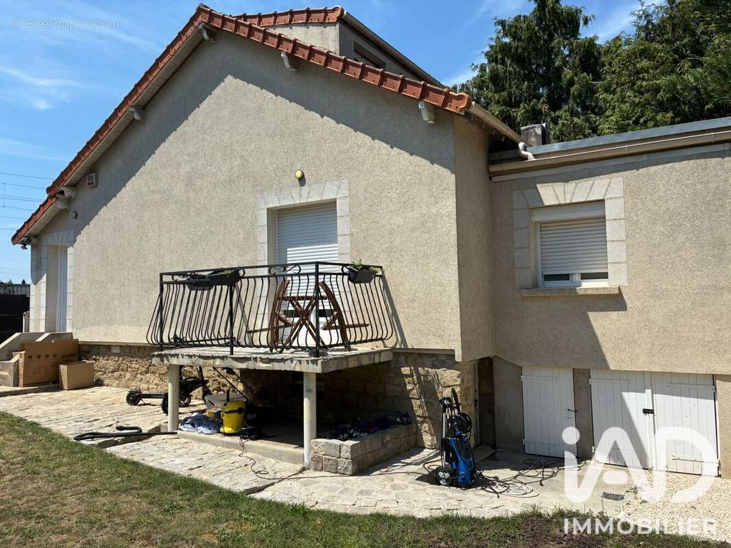 Photo 1 - Maison à PIERRELAYE