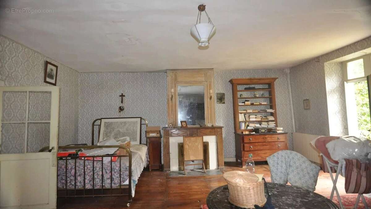 Maison à AUBETERRE-SUR-DRONNE