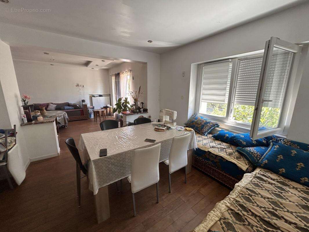 Maison de plain-pied, 6 pièces, 124 m2, sur 4,84 ares à Cernay (68700) - photo 2