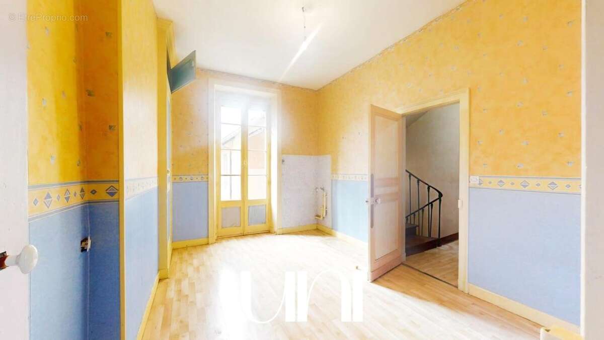 Maison à SAINT-PIERRE-SUR-DIVES