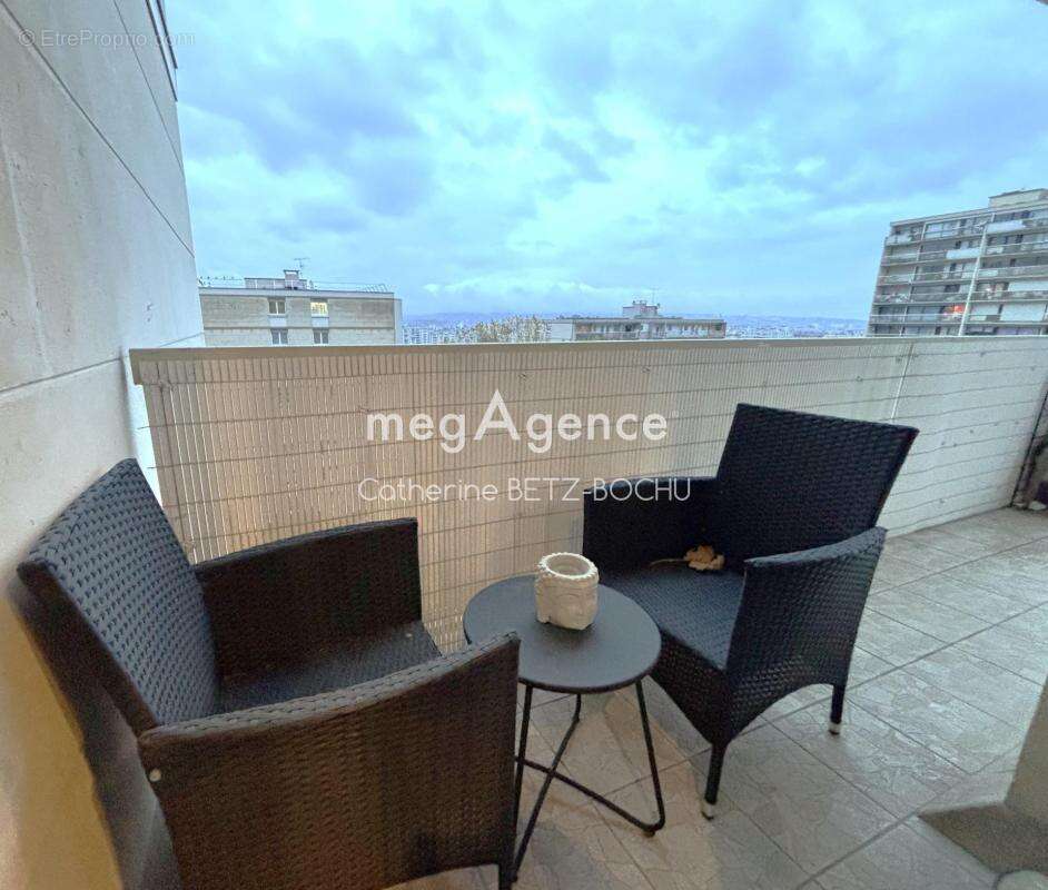 Appartement t3 plein-centre avec vue degagee et balcon - photo 4