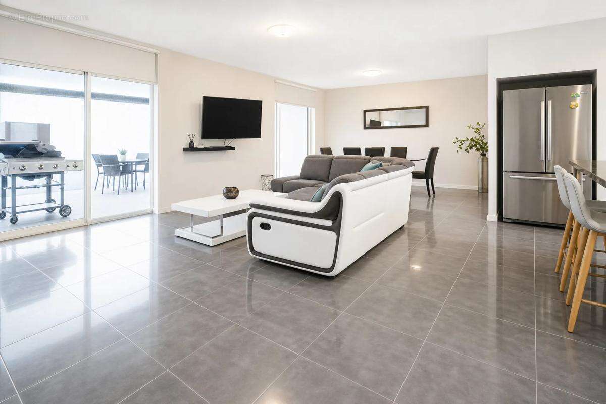 Maison contemporaine 6 pièces avec piscine - photo 4