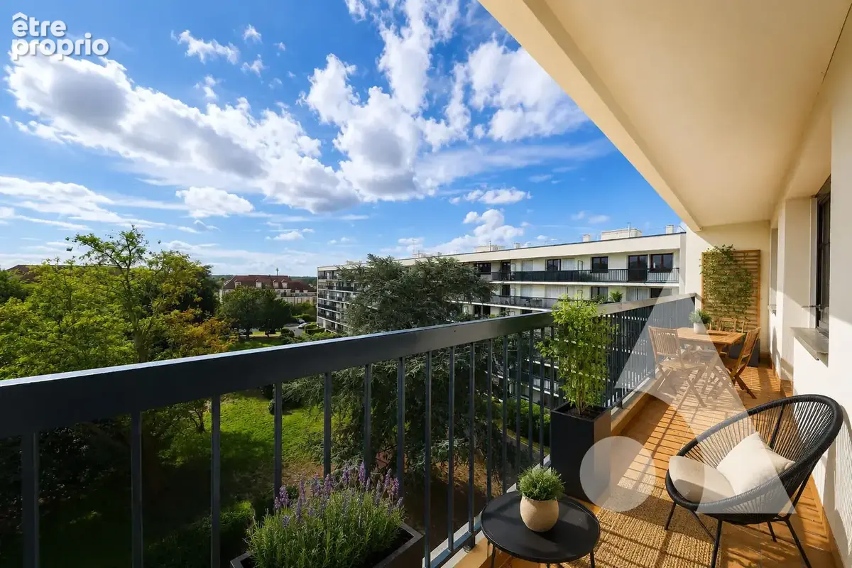Appartement 4 pièces, parking, cave, balcon. - photo 2