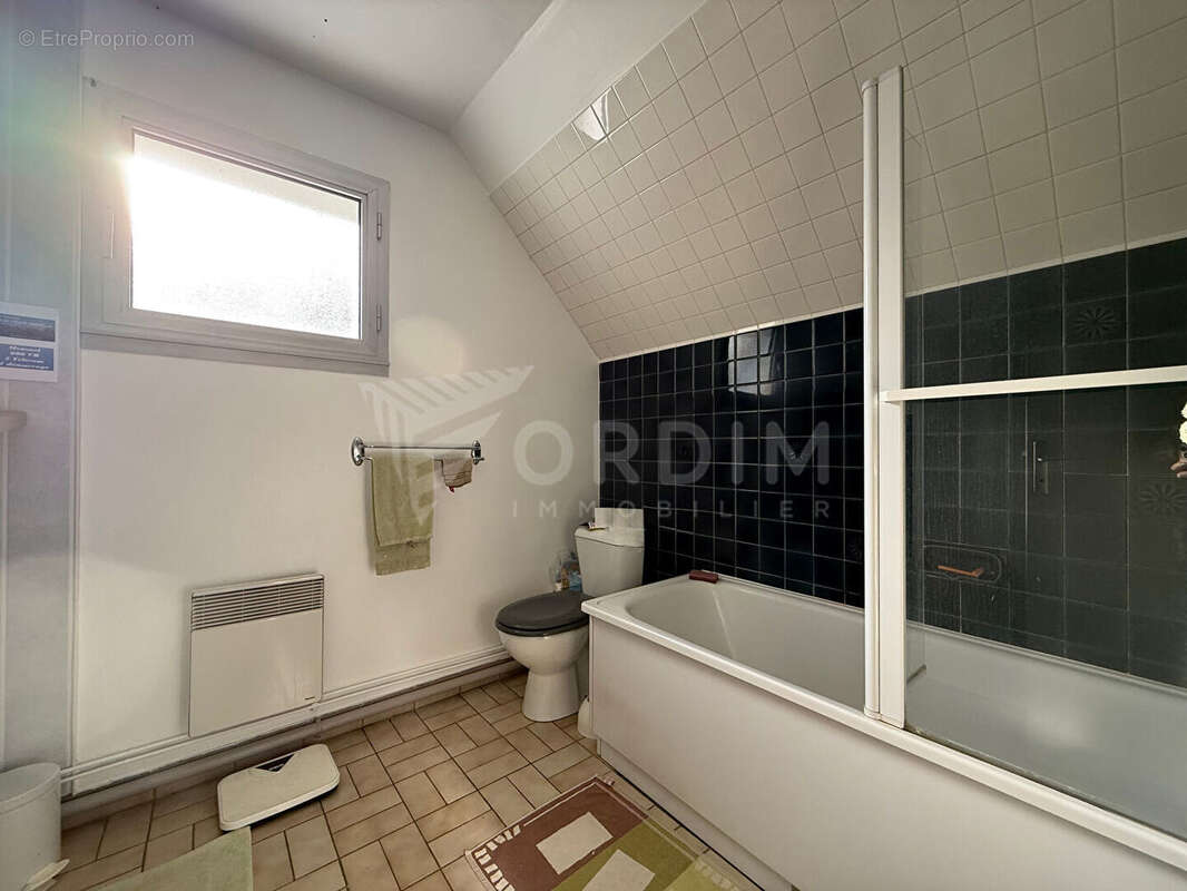 Maison à NEUVY-SUR-LOIRE