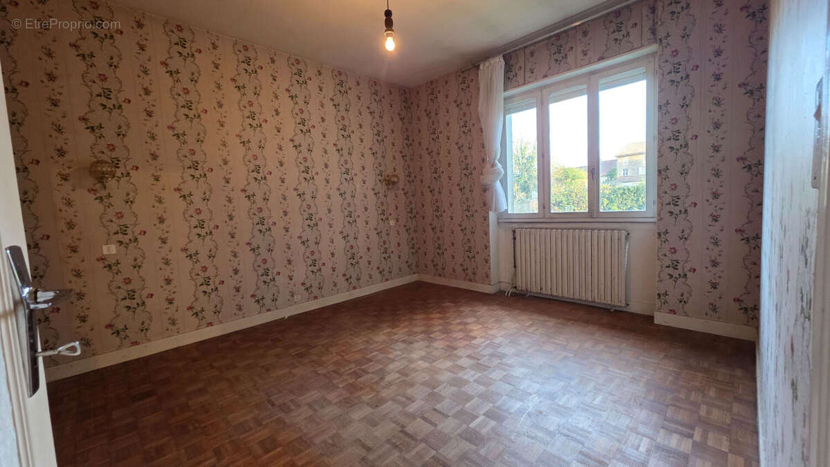 Maison à SAINT-CLAUD