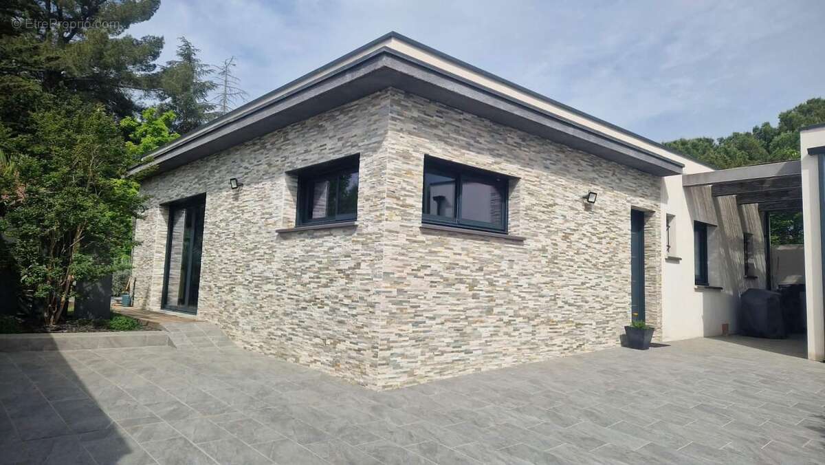 Maison à MEZE