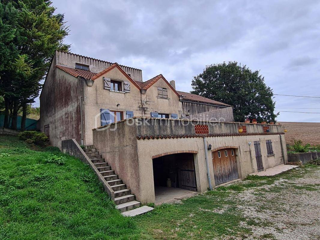 Maison à CHAMPLOST