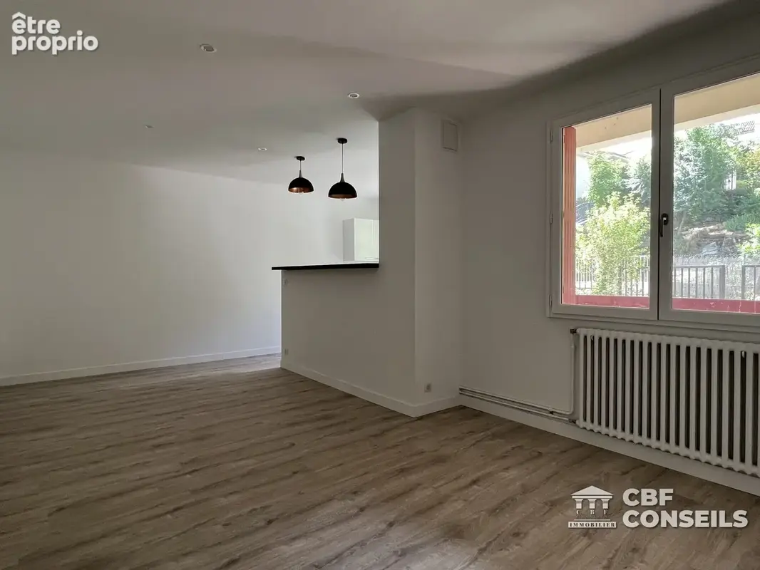 Appartement 2 pièces 42 m² à vendre à Chatelguyon (63140) - photo 3