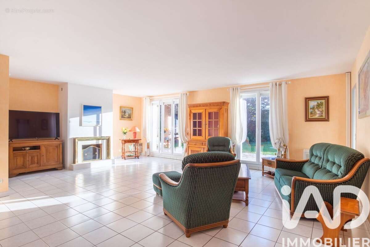 Photo 9 - Maison à CLAYE-SOUILLY