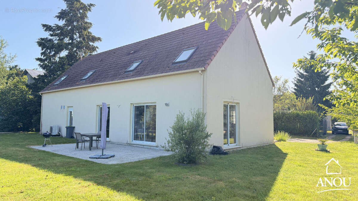 Maison à SANDARVILLE