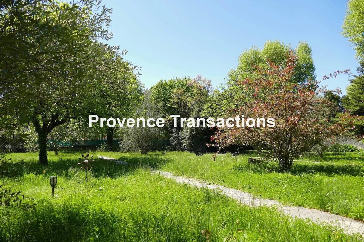 Maison à VAISON-LA-ROMAINE