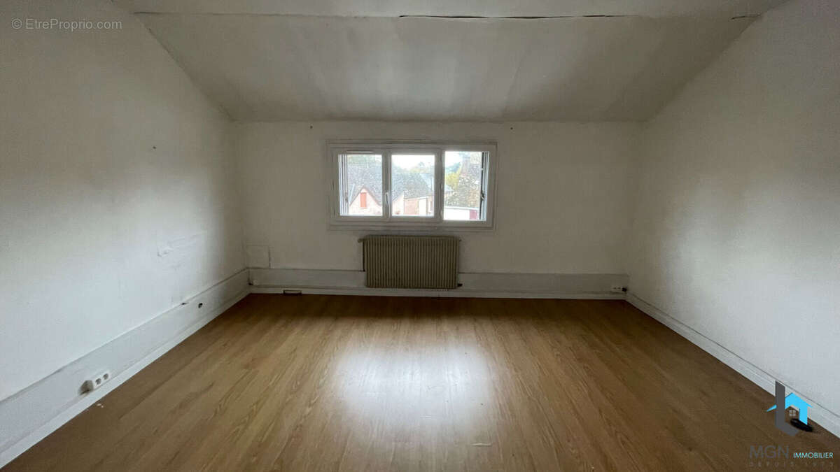Appartement à ALLUYES