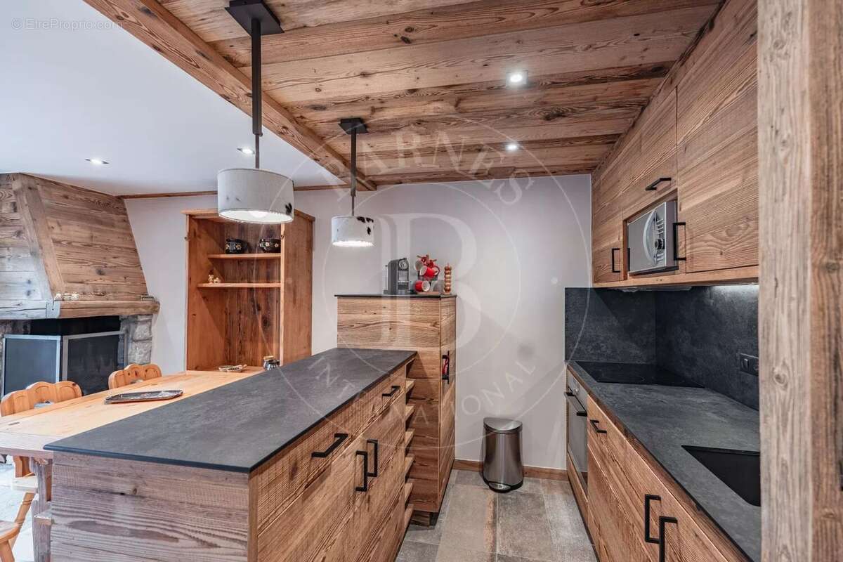 Appartement à LES ALLUES