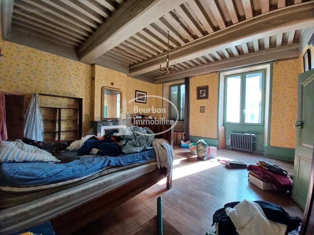 n°1 - Maison à TOULON-SUR-ARROUX