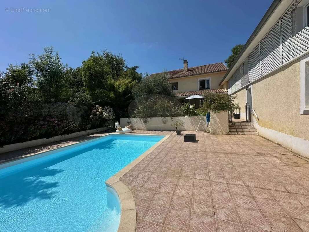 Maison à FRANQUEVIELLE