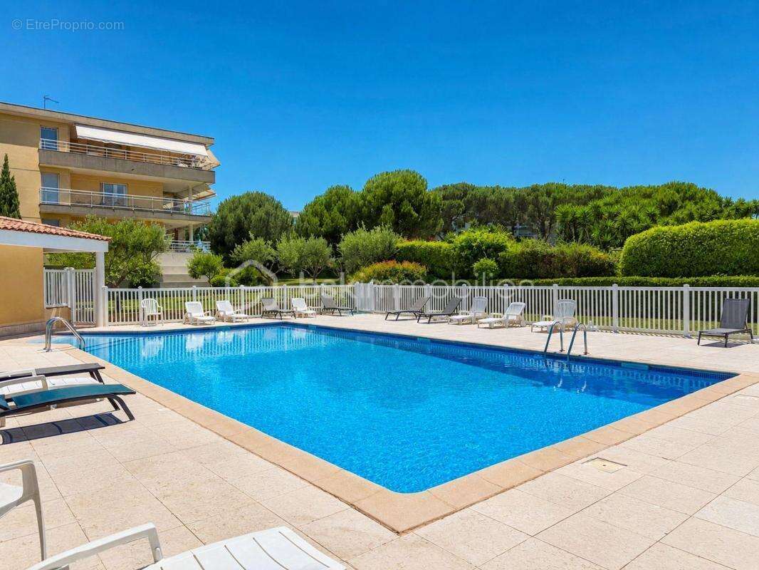 Antibes – appartement 4 pièces 87 m² – terrasse 30 m² – double garage – calme – piscine - photo 13