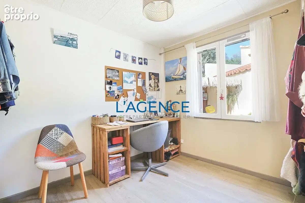 Hyères proche centre villa de charme 120m2 sur 1100m2 de terrain à voir au plus vite. - photo 12