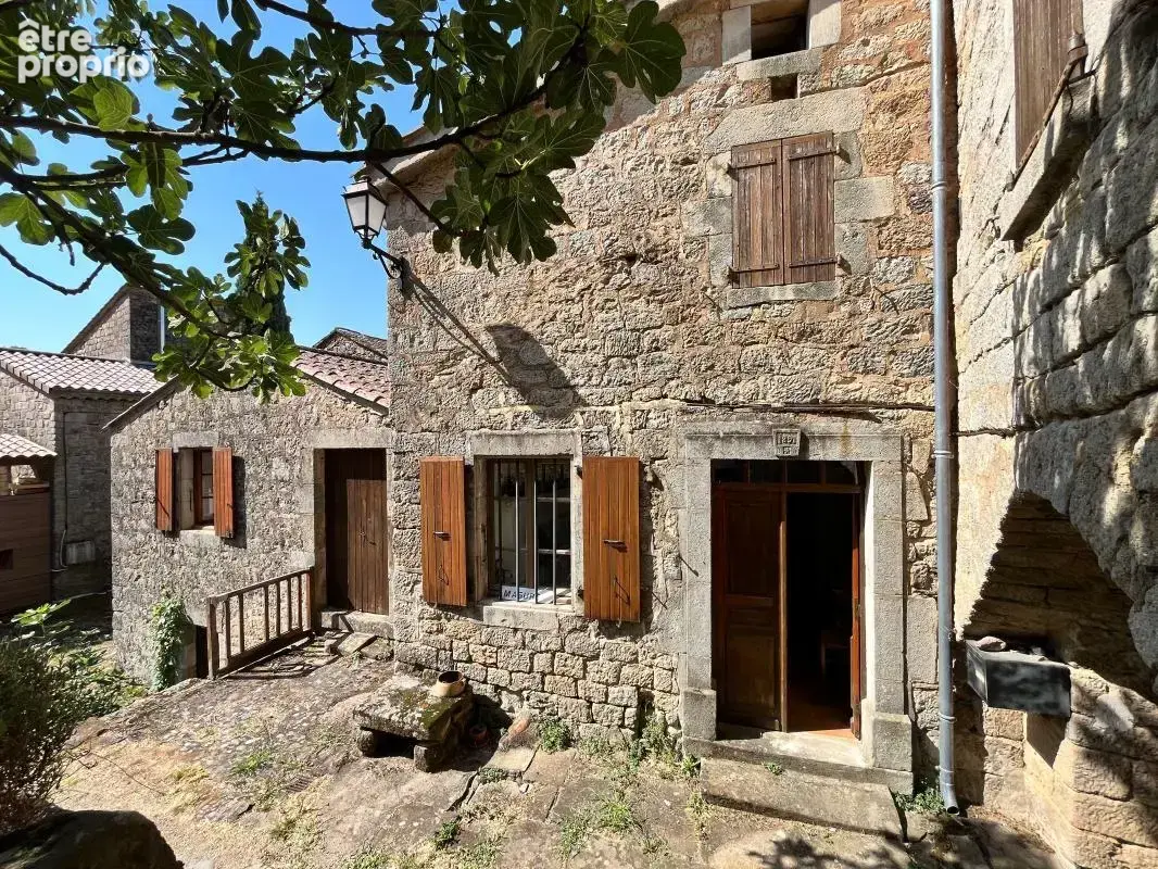 Maison en pierres et jardinet - photo 2