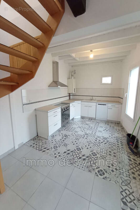 Maison à AMBARES-ET-LAGRAVE