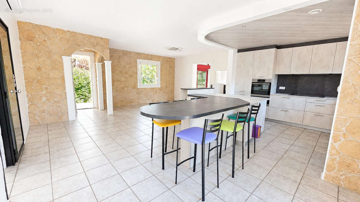 Maison à BONS-EN-CHABLAIS