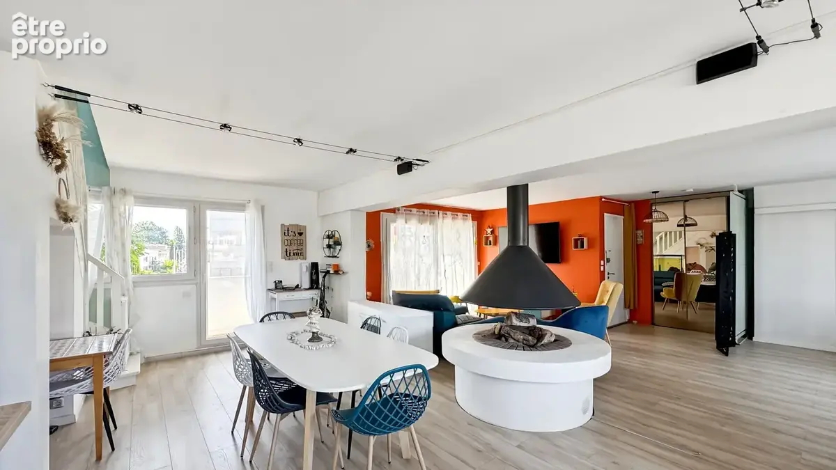 Appartement  de 130 m2, 2 chambres, bureau, balcons, 2 caves - photo 4