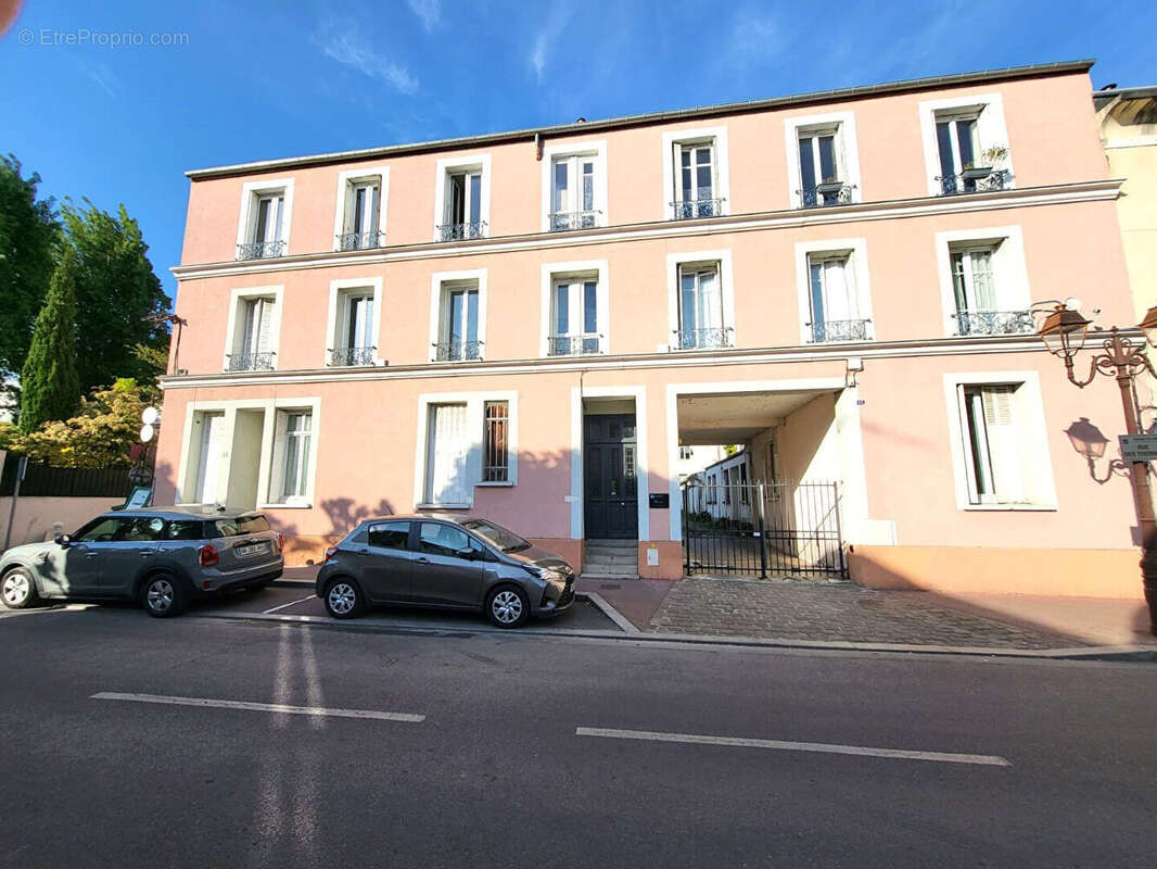 Appartement à ENGHIEN-LES-BAINS