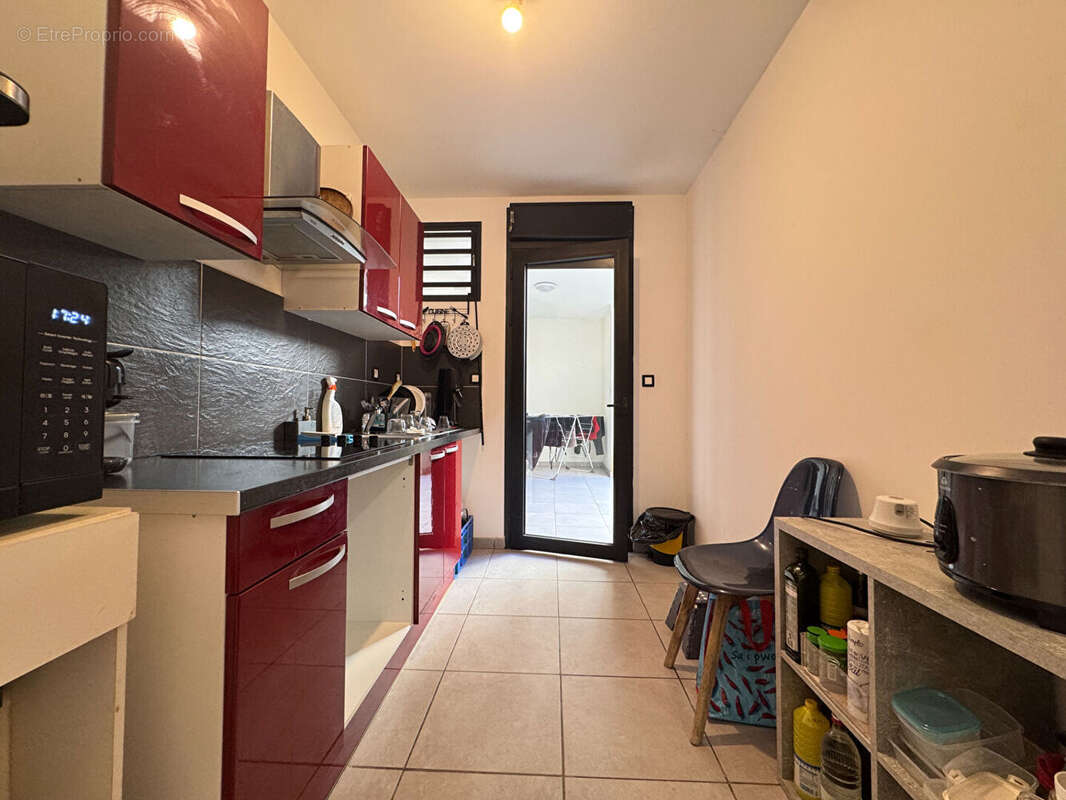A VENDRE - Saint-Denis centre-ville - Appartement T2 avec jardin proche du Jardin de l'Etat - photo 9