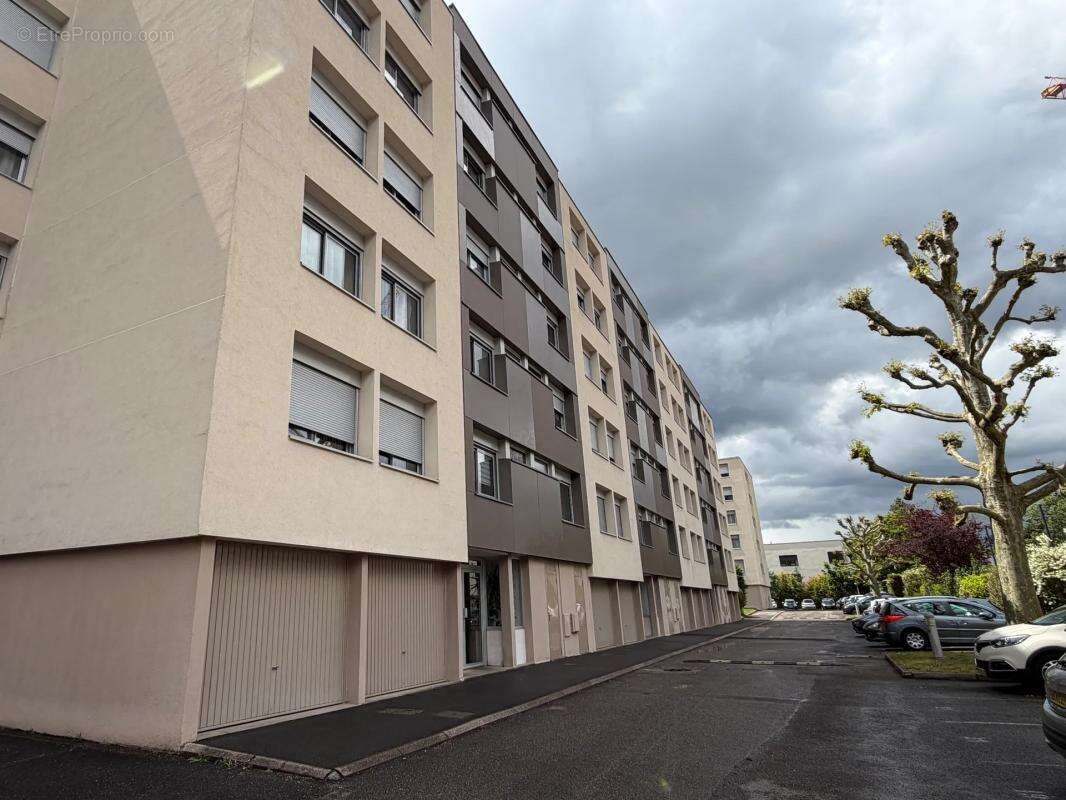 Appartement à CALUIRE-ET-CUIRE