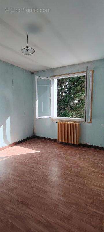 114 m2 habitables sur sous-sol complet, 4 à 5 chambres, terr - photo 10