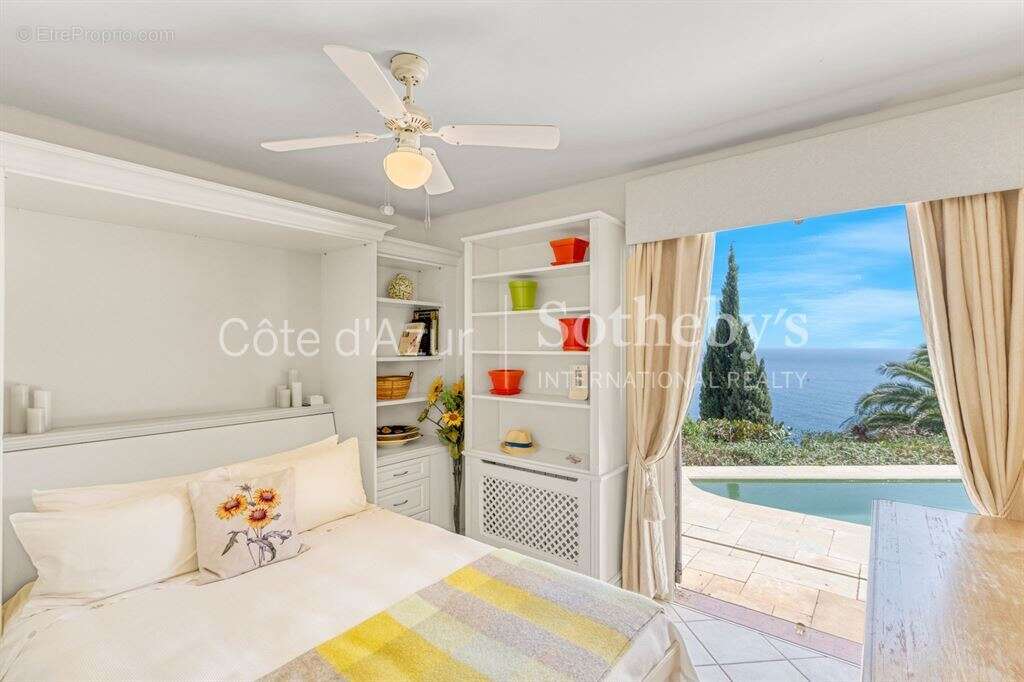 Maison à THEOULE-SUR-MER