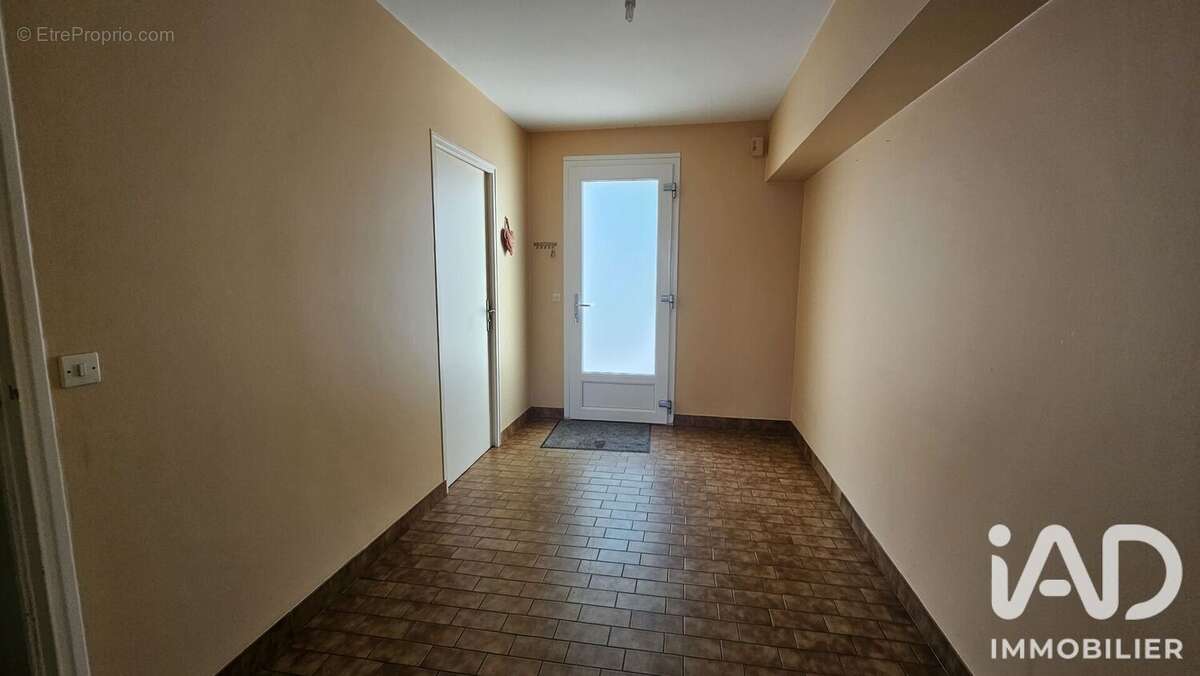 Maison 100 m² à Blain  - photo 2